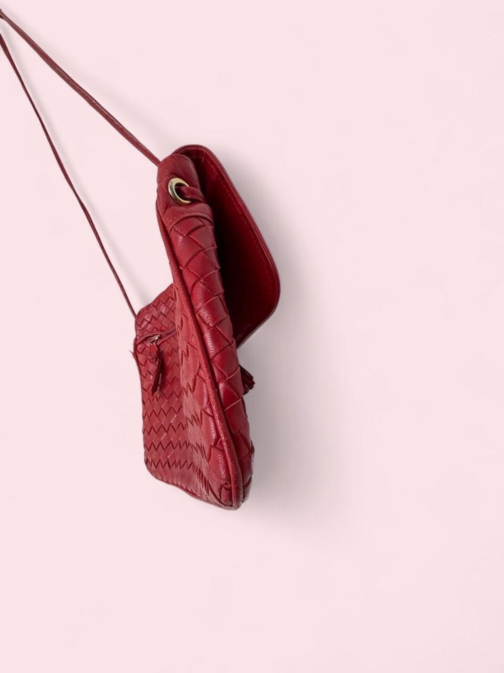 Vintage Fenice Red Woven Leather Crossbody with Tassel Accent Made in Italy - Picture 5 of 7